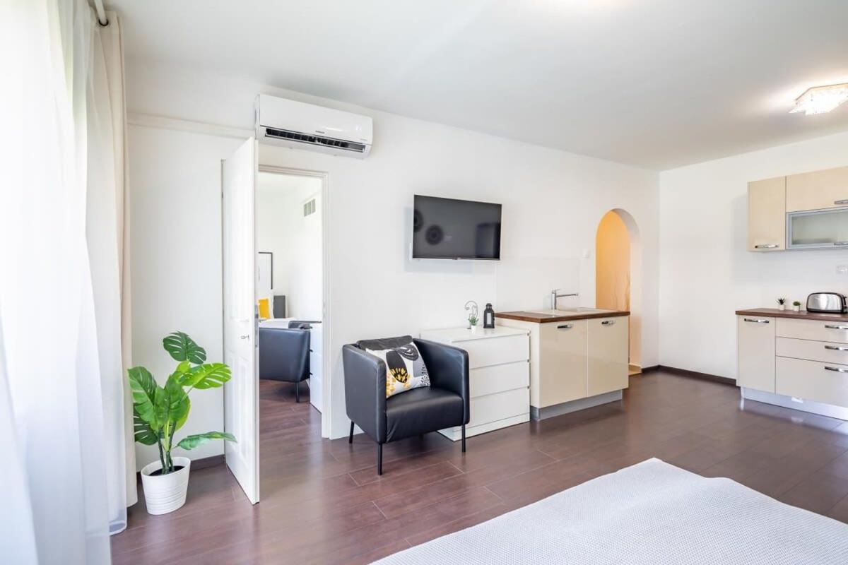 Sunny Balcony - Cute And Cozy Apartman Budapest Kültér fotó