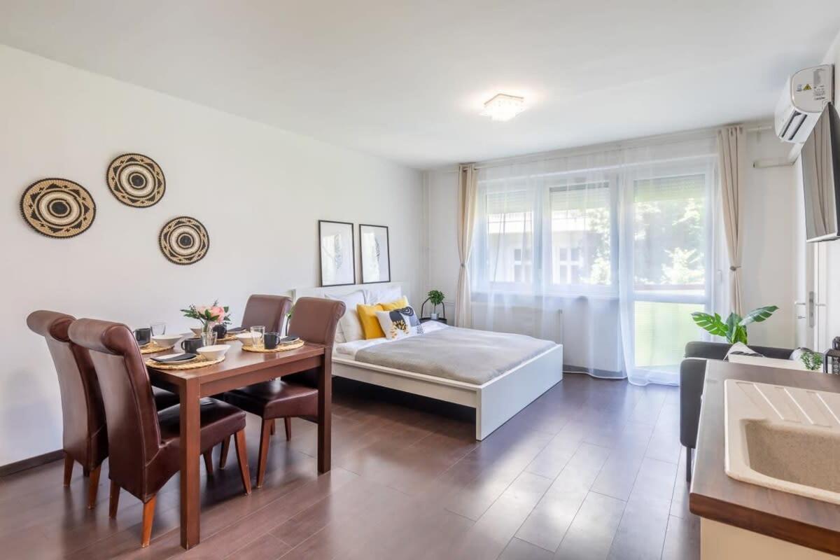 Sunny Balcony - Cute And Cozy Apartman Budapest Kültér fotó