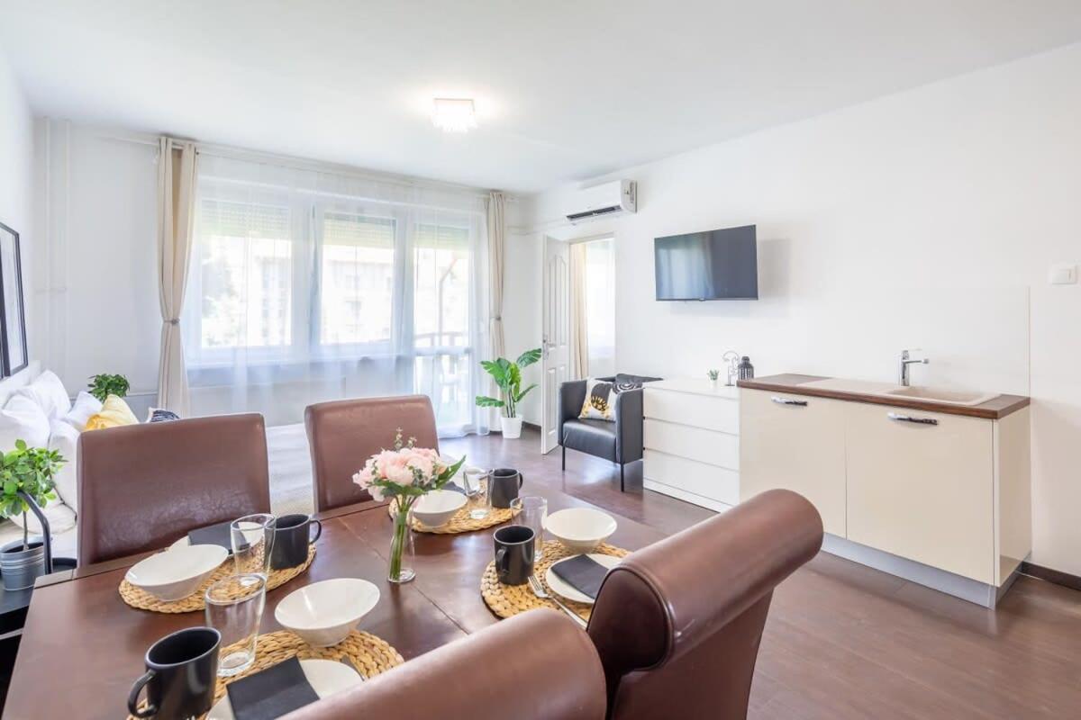 Sunny Balcony - Cute And Cozy Apartman Budapest Kültér fotó