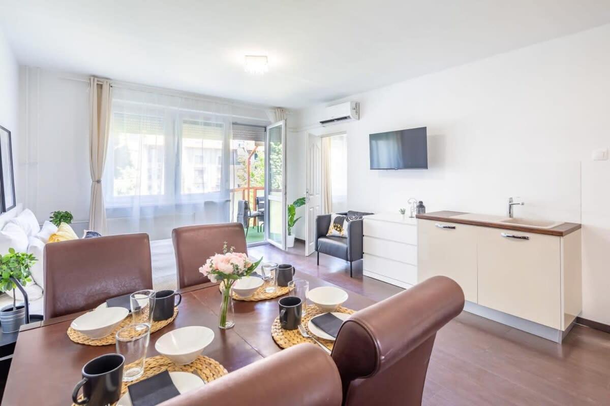 Sunny Balcony - Cute And Cozy Apartman Budapest Kültér fotó