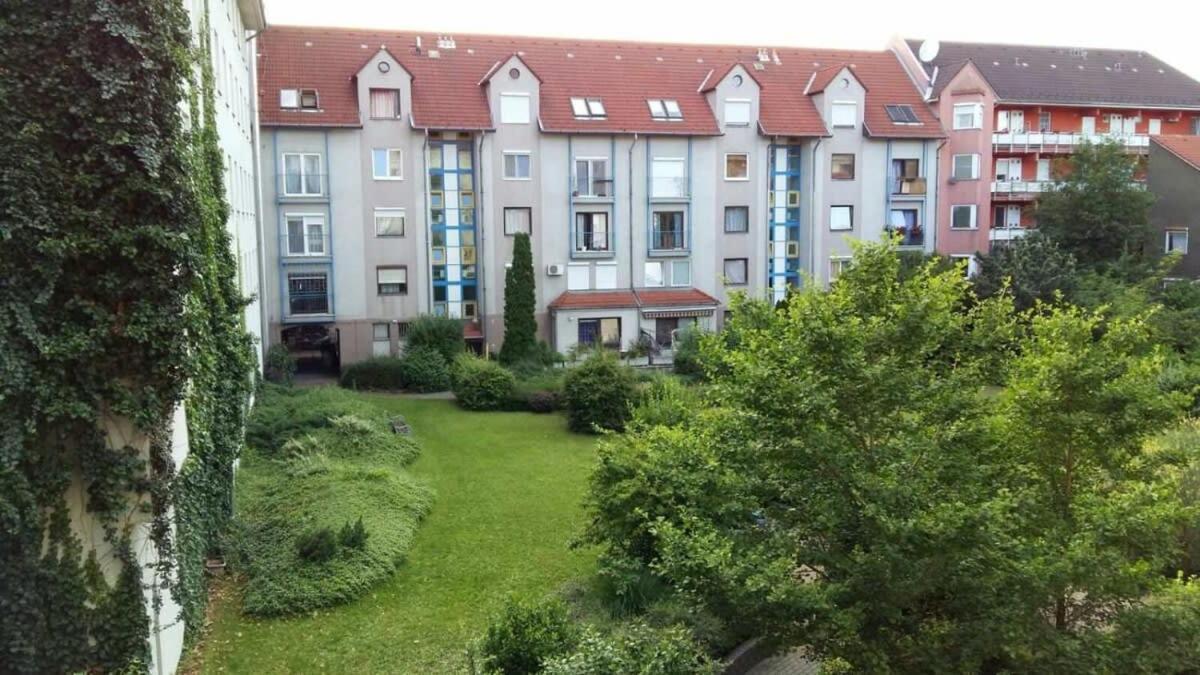 Sunny Balcony - Cute And Cozy Apartman Budapest Kültér fotó